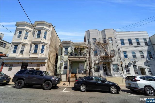 414 Monastery Place, Union City, NJ 07087