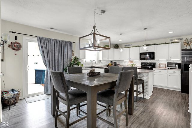 2061 Beacon Court, Columbus, IN 47201