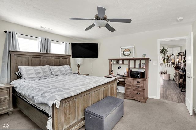 2061 Beacon Court, Columbus, IN 47201