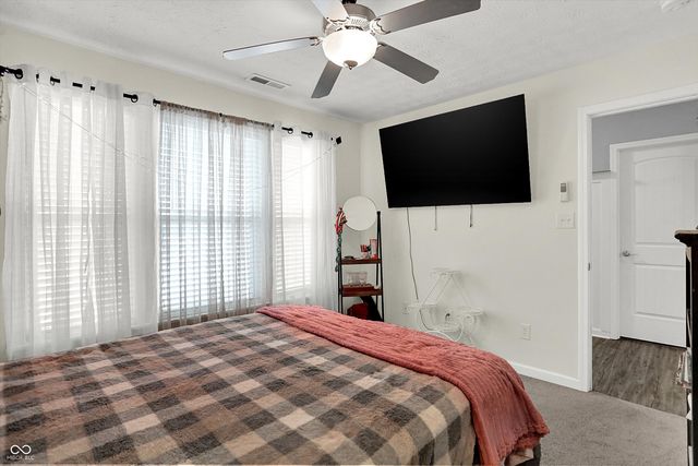 2061 Beacon Court, Columbus, IN 47201