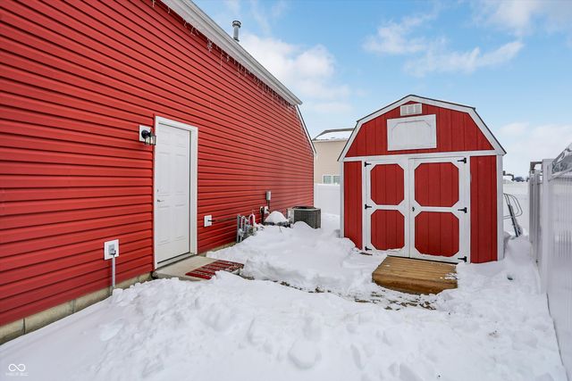 2061 Beacon Court, Columbus, IN 47201