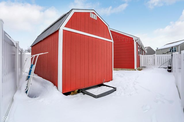 2061 Beacon Court, Columbus, IN 47201