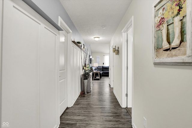 2061 Beacon Court, Columbus, IN 47201