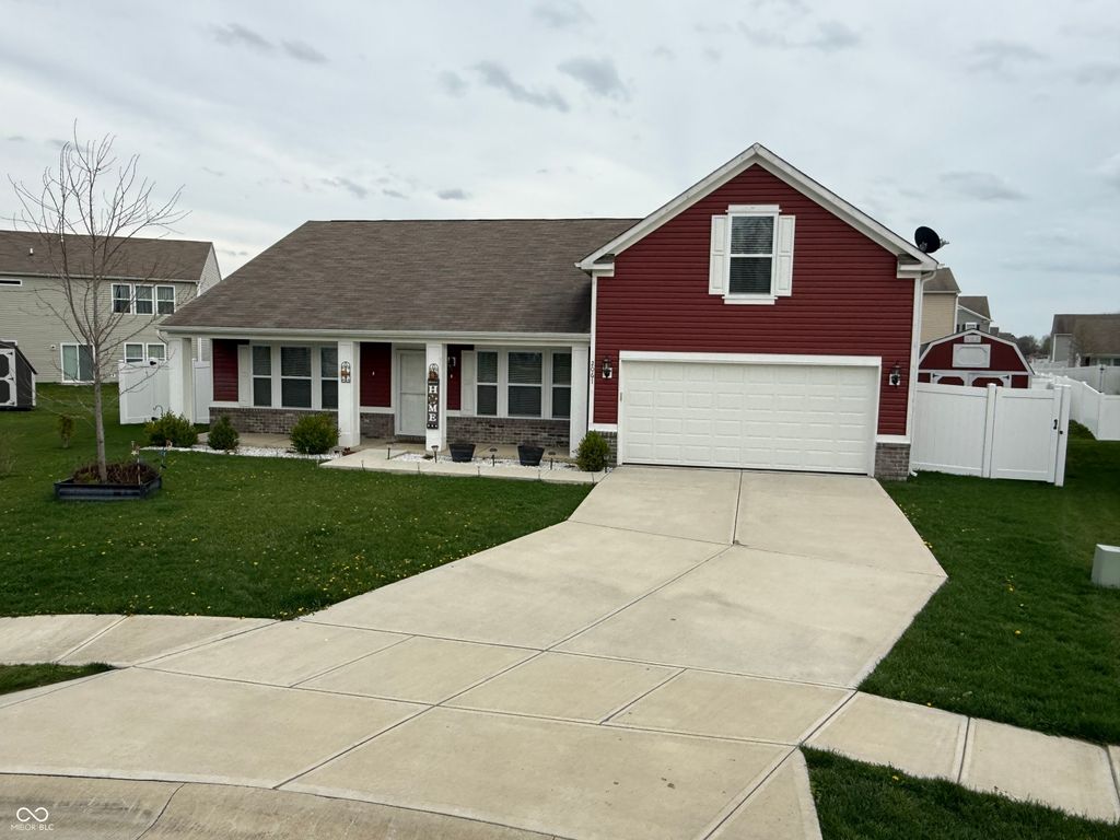 2061 Beacon Court, Columbus, IN 47201