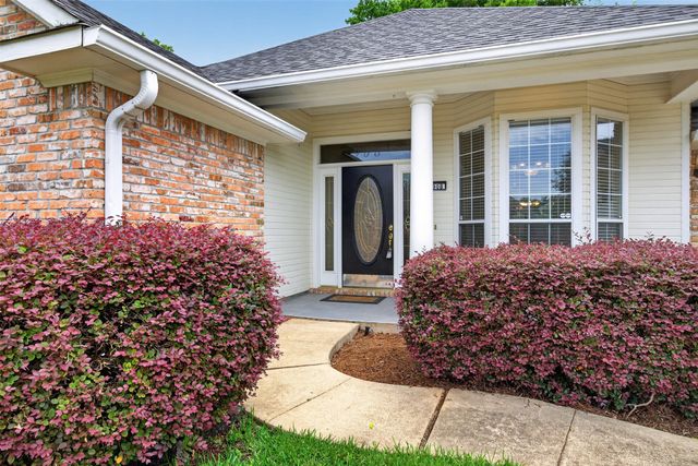 908 Mobile Court, Shreveport, LA 71115