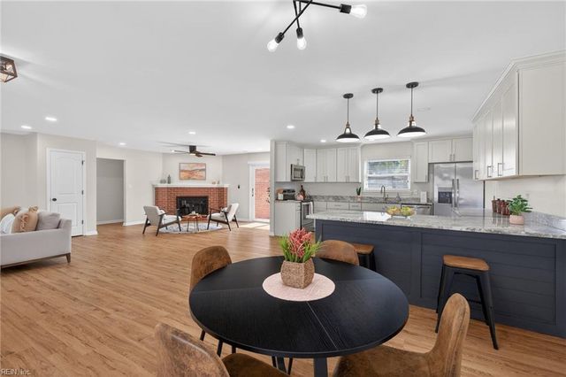 609 Abbey DR, Virginia Beach, VA 23455