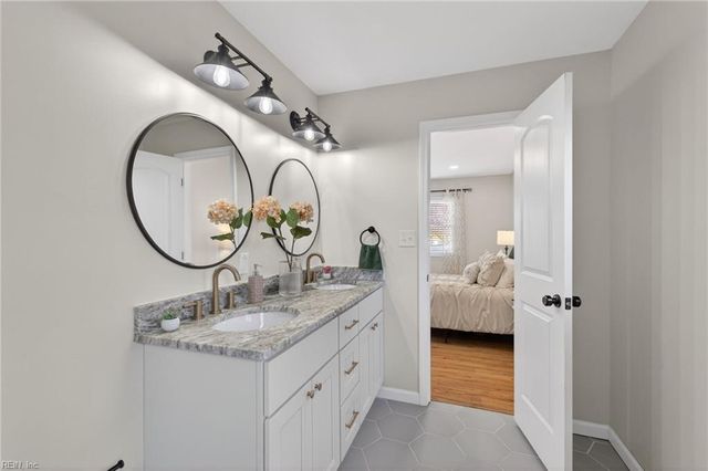 609 Abbey DR, Virginia Beach, VA 23455