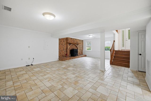 8915 HELEN ST, Manassas, VA 20112
