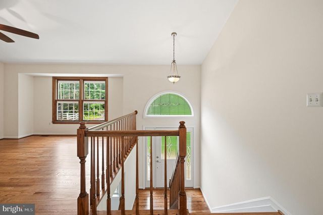 8915 HELEN ST, Manassas, VA 20112