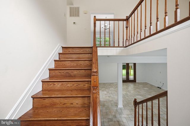 8915 HELEN ST, Manassas, VA 20112