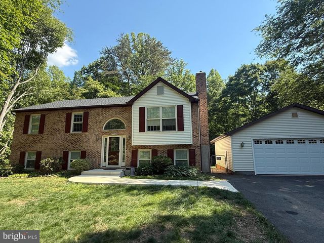8915 HELEN ST, Manassas, VA 20112