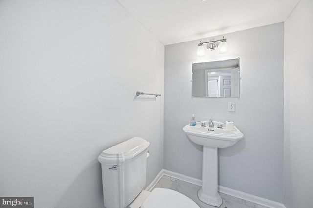 8915 HELEN ST, Manassas, VA 20112