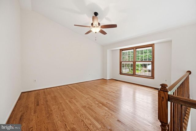 8915 HELEN ST, Manassas, VA 20112