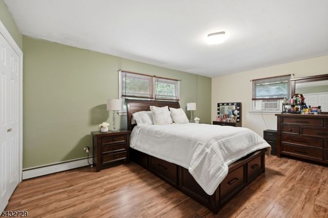 22 Federal Hill Rd, Pompton Lakes Boro, NJ 07442