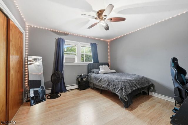 22 Federal Hill Rd, Pompton Lakes Boro, NJ 07442