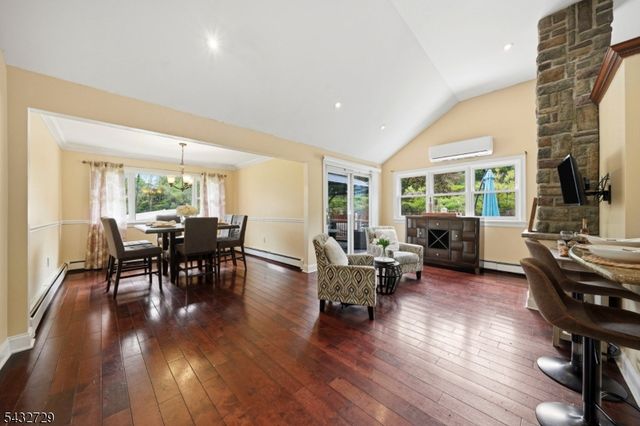 22 Federal Hill Rd, Pompton Lakes Boro, NJ 07442