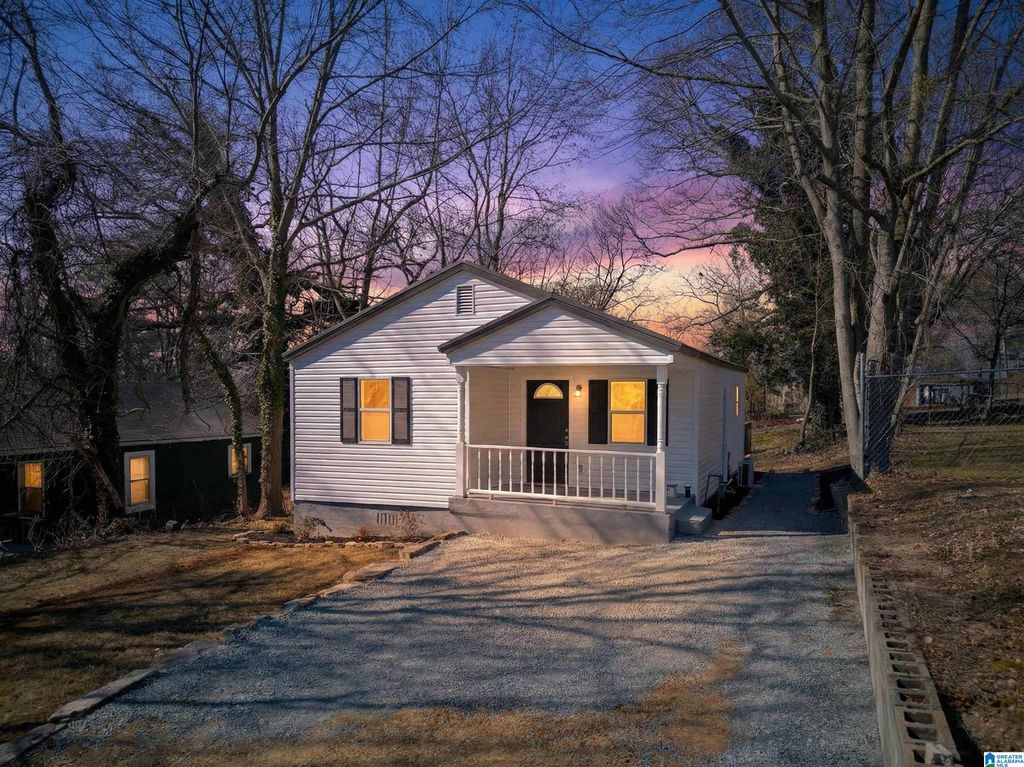 2916 MCKLEROY AVENUE, Anniston, AL 36201