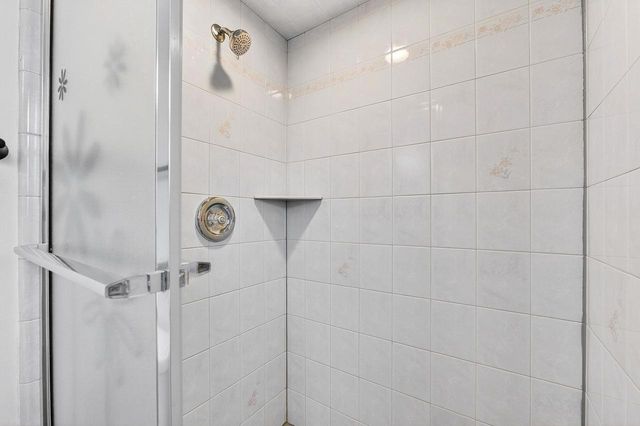 20335 Yorktown COURT, Brookfield, WI 53045