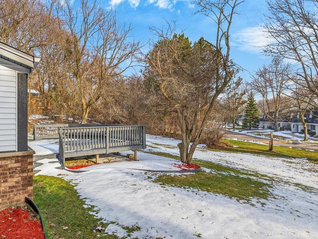 20335 Yorktown COURT, Brookfield, WI 53045