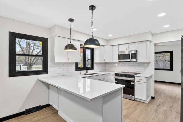 20335 Yorktown COURT, Brookfield, WI 53045