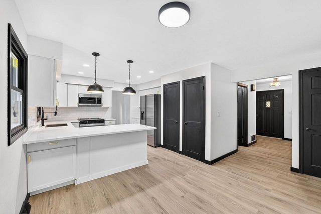 20335 Yorktown COURT, Brookfield, WI 53045