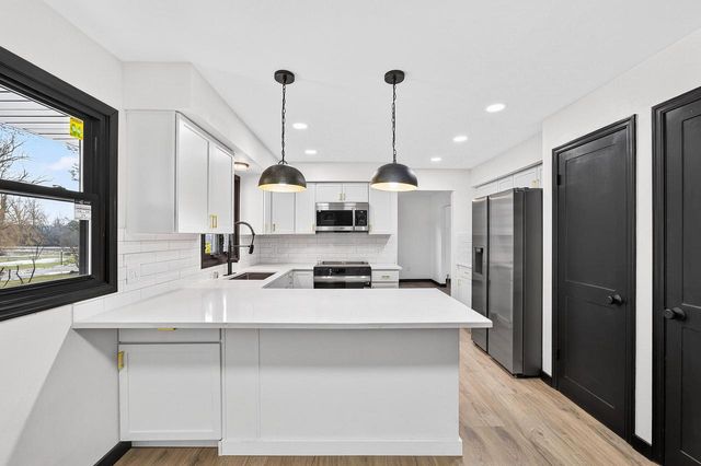 20335 Yorktown COURT, Brookfield, WI 53045