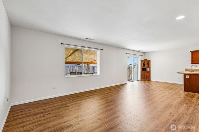 6404 35th Street NE, Marysville, WA 98270