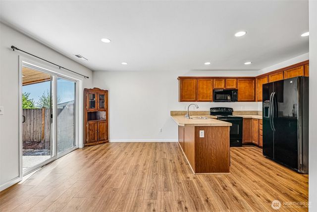 6404 35th Street NE, Marysville, WA 98270