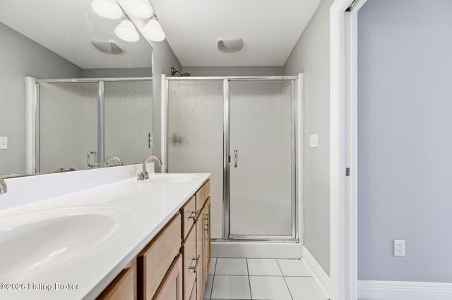 2411 Brownsboro Rd 301, Louisville, KY 40206