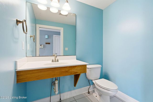 2411 Brownsboro Rd 301, Louisville, KY 40206