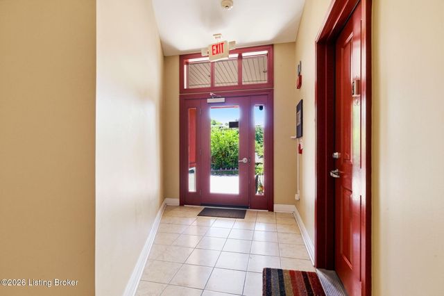 2411 Brownsboro Rd 301, Louisville, KY 40206