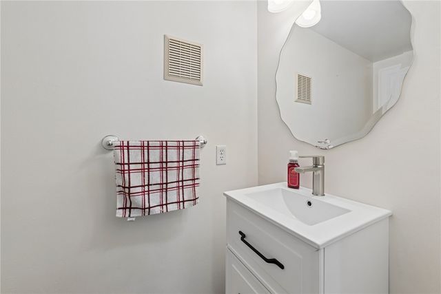 200 Duquesne, Plum Boro, PA 15068