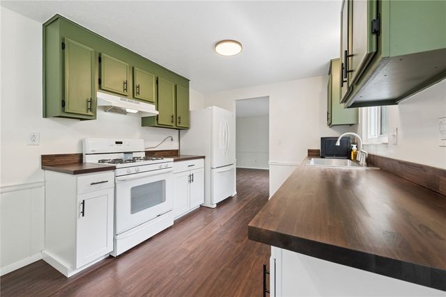 200 Duquesne, Plum Boro, PA 15068