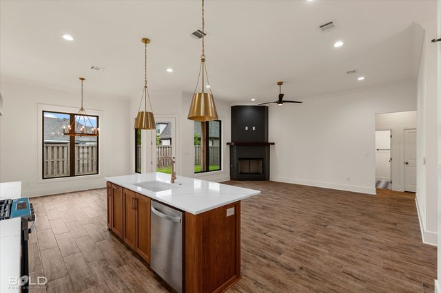 449 Stacey Lane, Bossier City, LA 71111