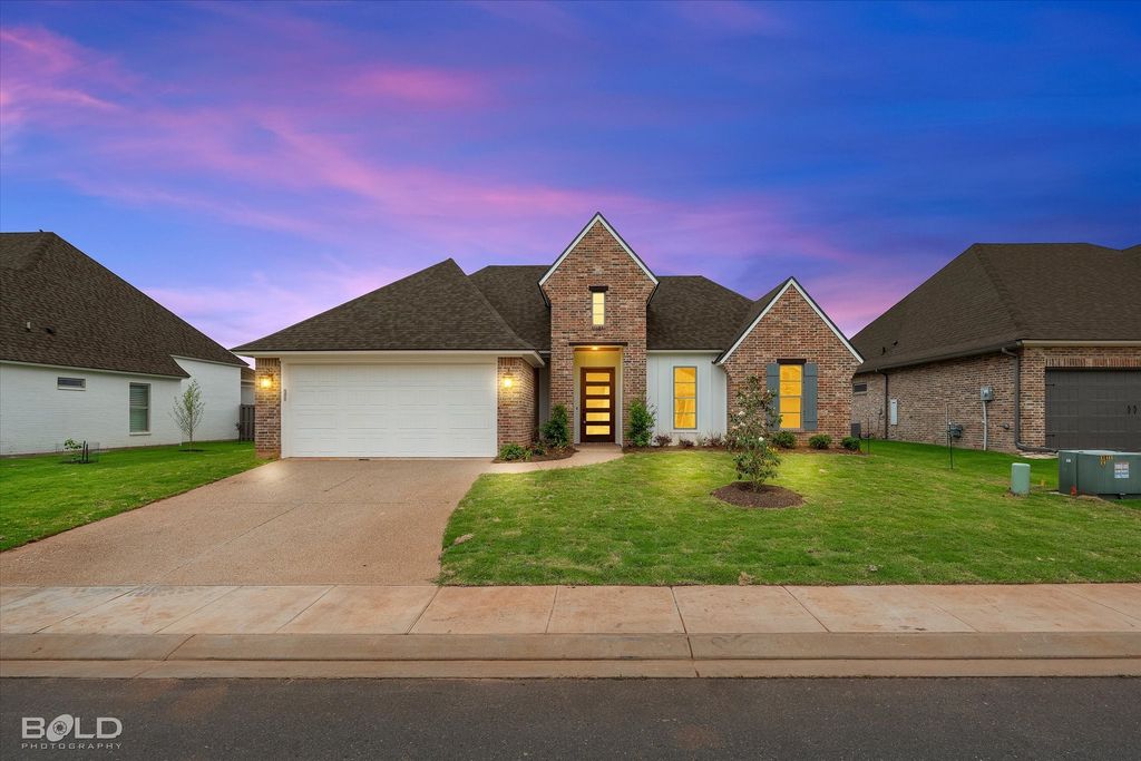 449 Stacey Lane, Bossier City, LA 71111
