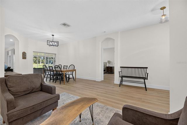1438 EMERALD HILL WAY, Valrico, FL 33594