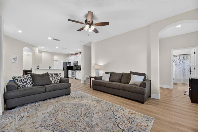 1438 EMERALD HILL WAY, Valrico, FL 33594