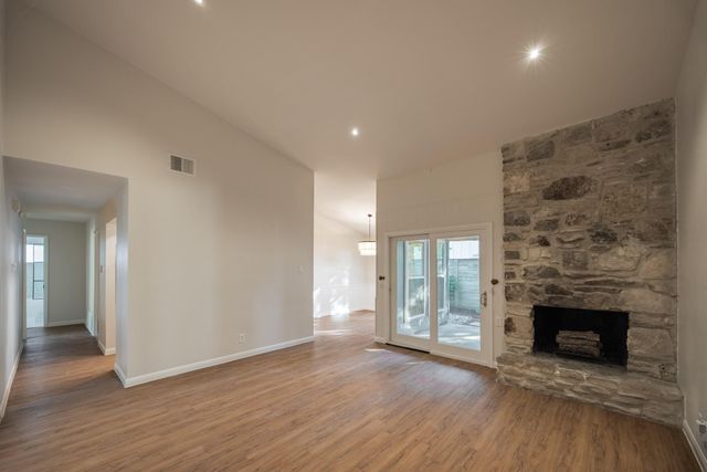1101 Milford WAY 1, Austin, TX 78745