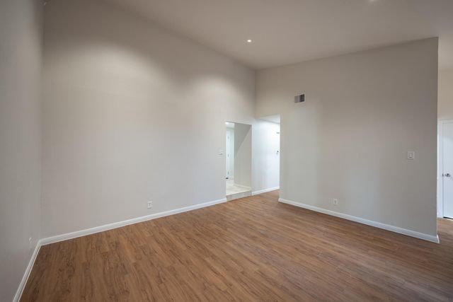1101 Milford WAY 1, Austin, TX 78745