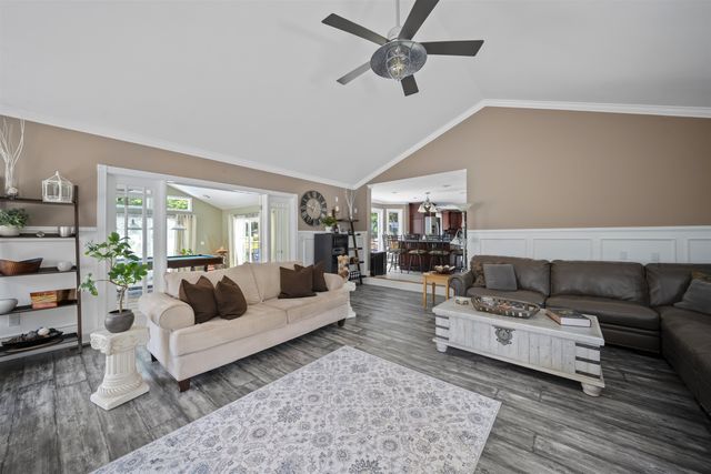 48 Cottonwood Drive, Dover, NH 03820