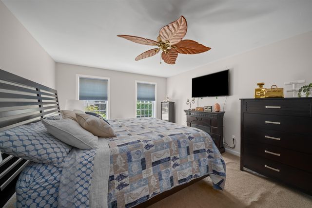 48 Cottonwood Drive, Dover, NH 03820