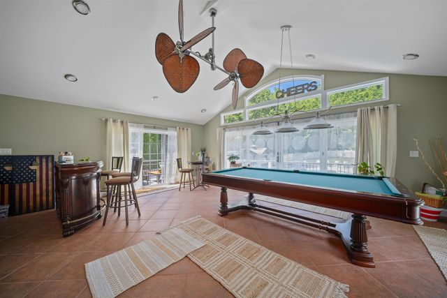 48 Cottonwood Drive, Dover, NH 03820