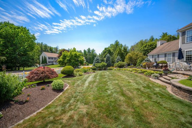 48 Cottonwood Drive, Dover, NH 03820