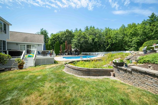 48 Cottonwood Drive, Dover, NH 03820