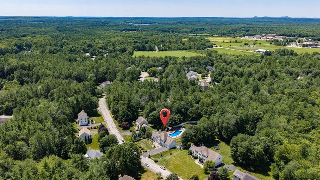 48 Cottonwood Drive, Dover, NH 03820