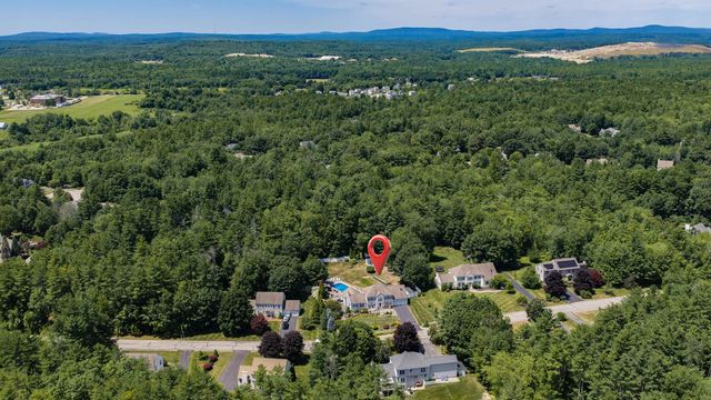 48 Cottonwood Drive, Dover, NH 03820