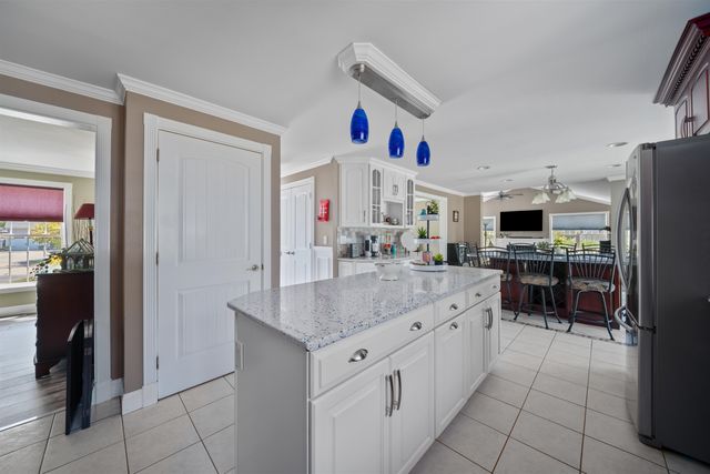 48 Cottonwood Drive, Dover, NH 03820