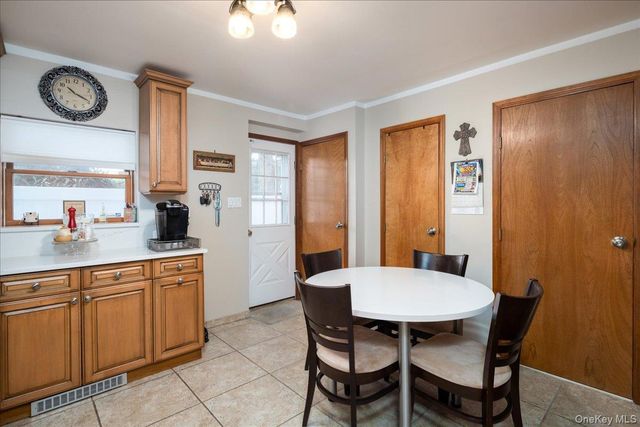 242 Seidman Place, Franklin Square, NY 11010