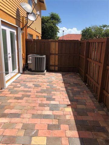 43 NE 12th Avenue 43, Homestead, FL 33030