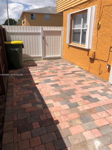 43 NE 12th Avenue 43, Homestead, FL 33030